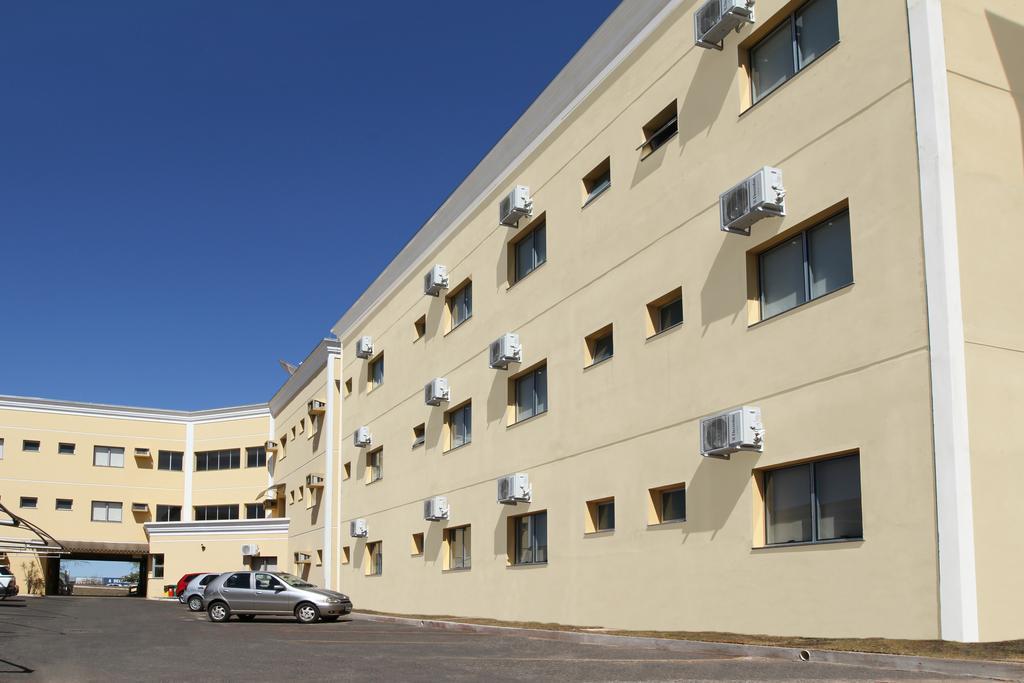 Hotel Jaguar Uberaba Eksteriør billede